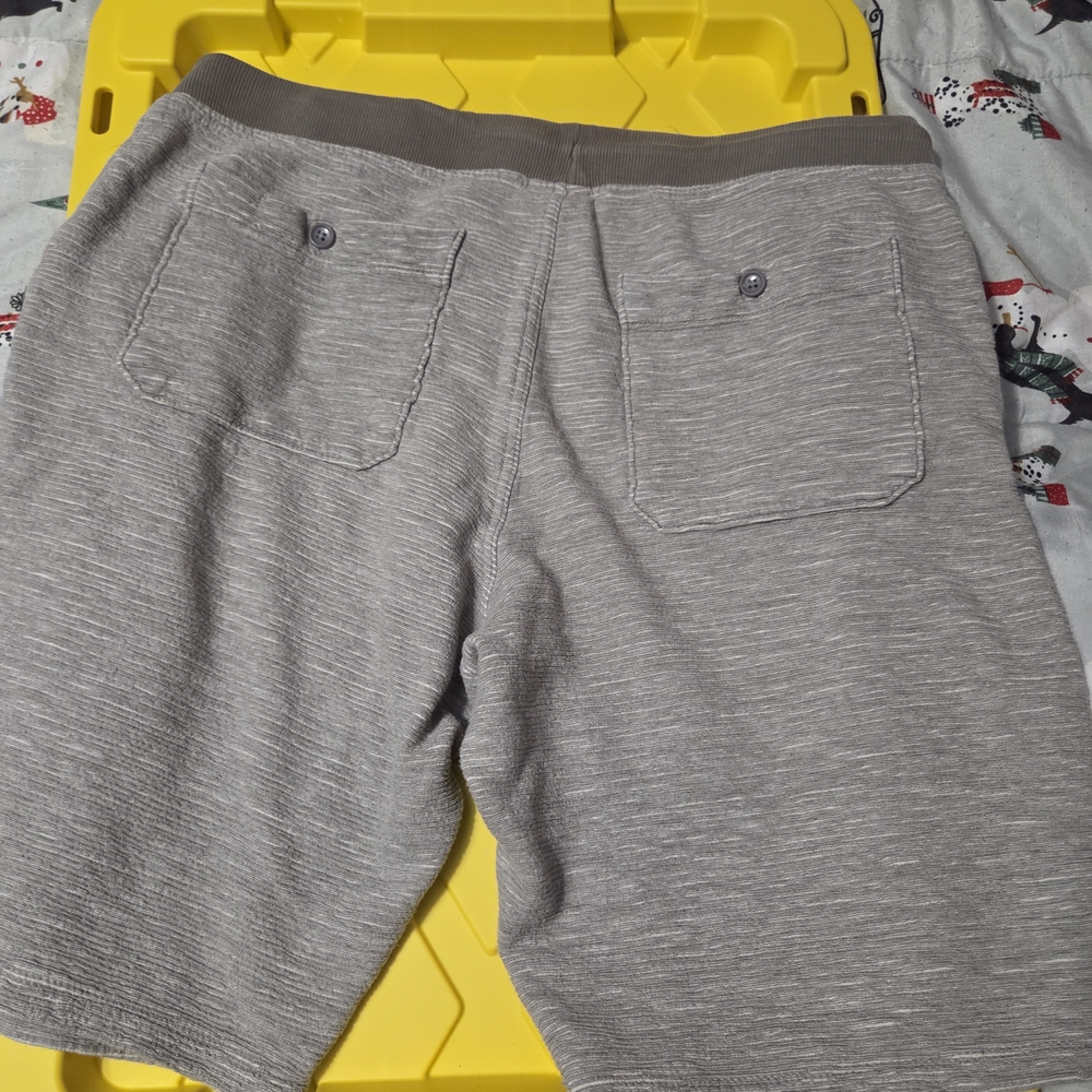 Men's Gray Knit Drawstring Shorts - Picture 2 of 3